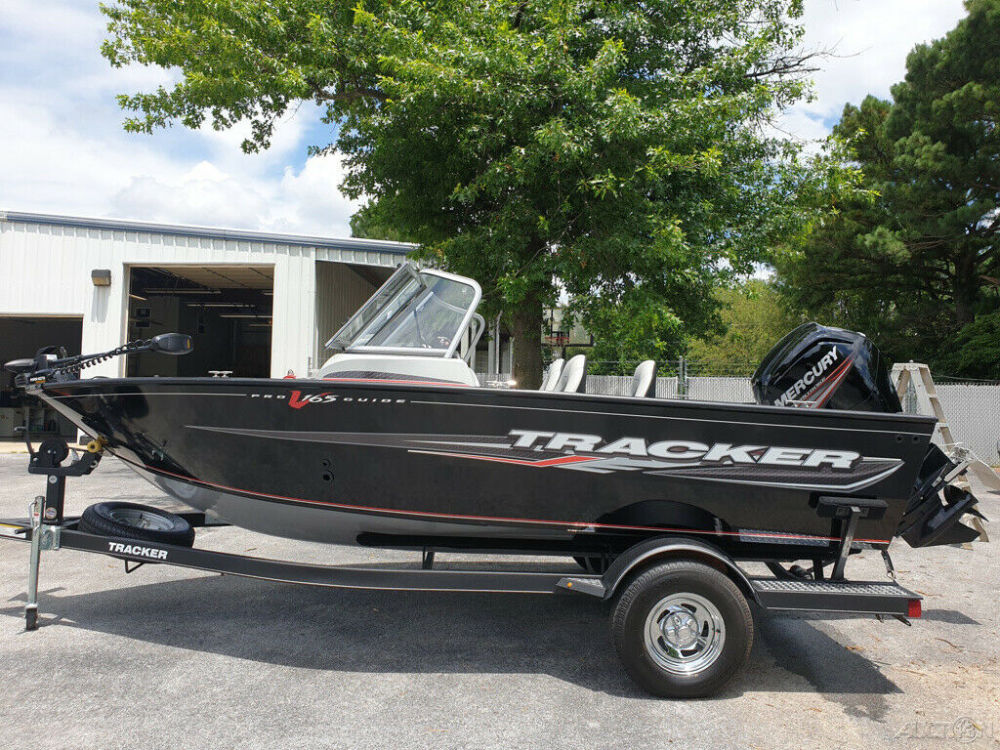 2019 BASS TRACKER PRO GUIDE V-165 W/ 90HP 4-STROKE (BRAND NEW, SAVE